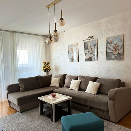 Manhattan Apartman Belvil Beograd Eksteriør bilde