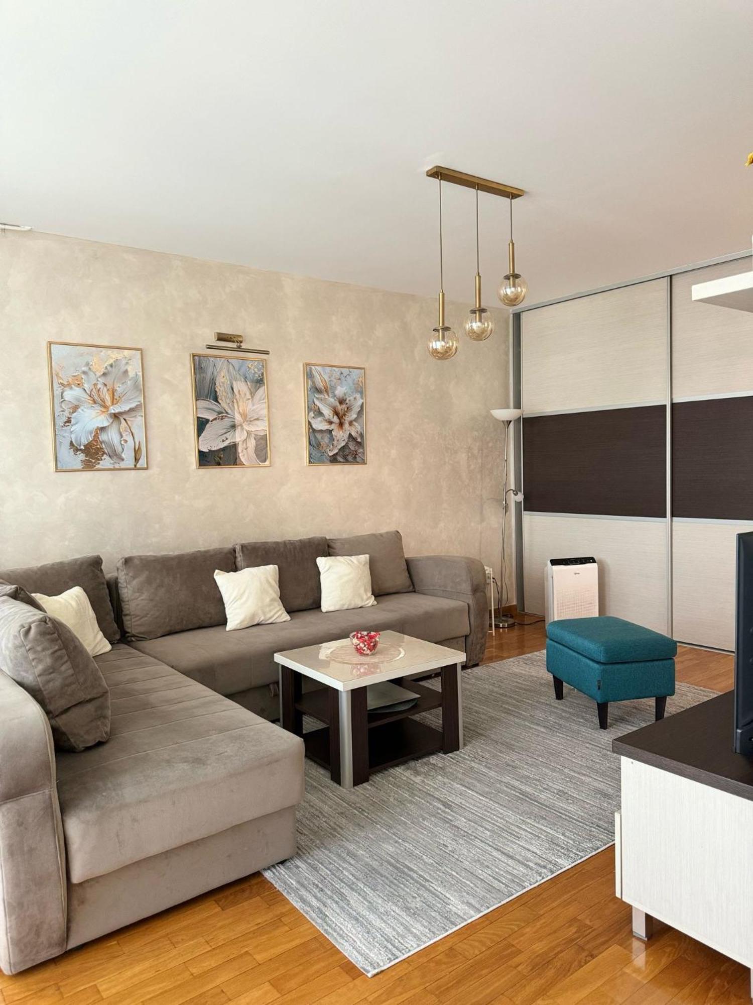 Manhattan Apartman Belvil Beograd Eksteriør bilde