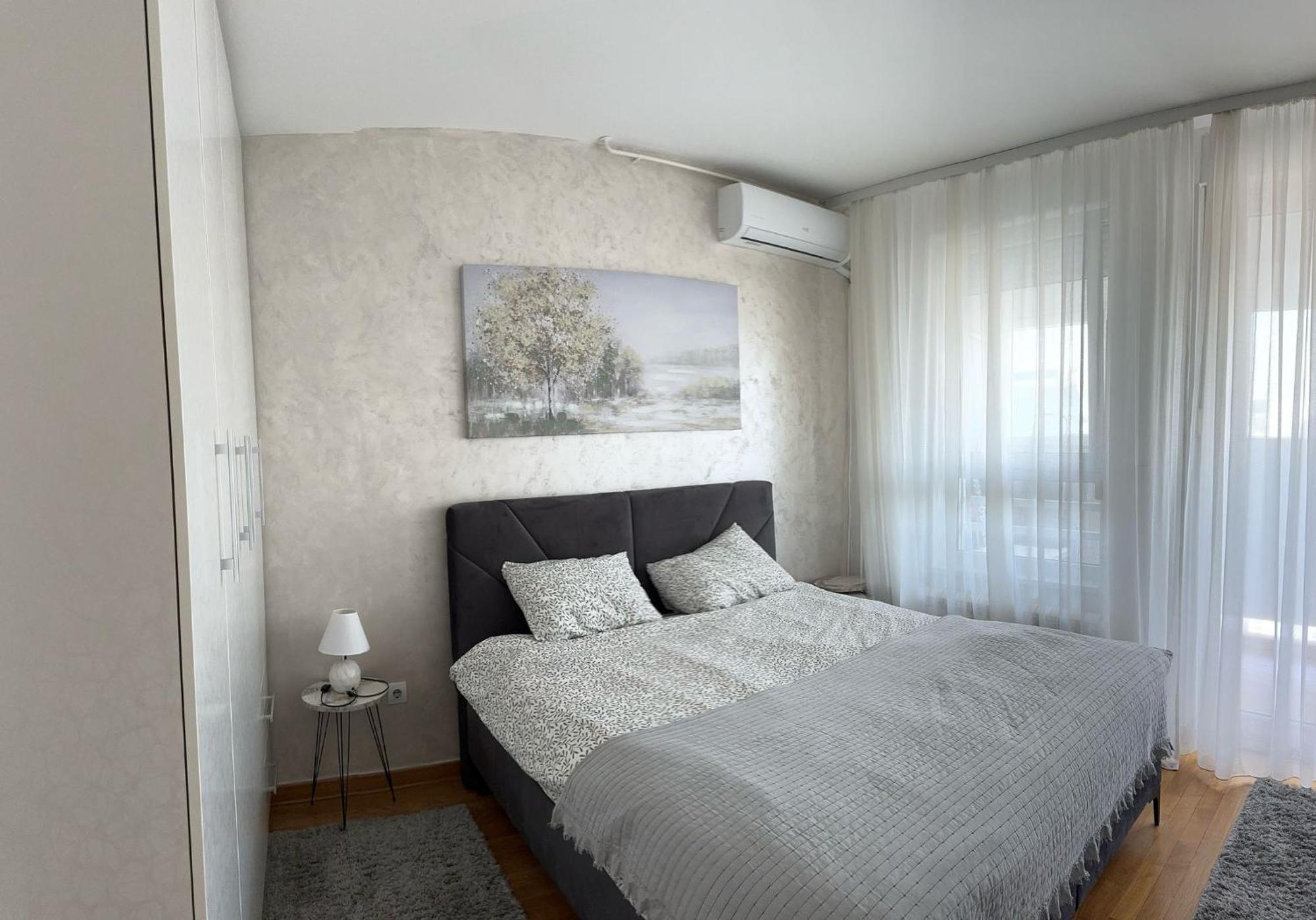 Manhattan Apartman Belvil Beograd Eksteriør bilde